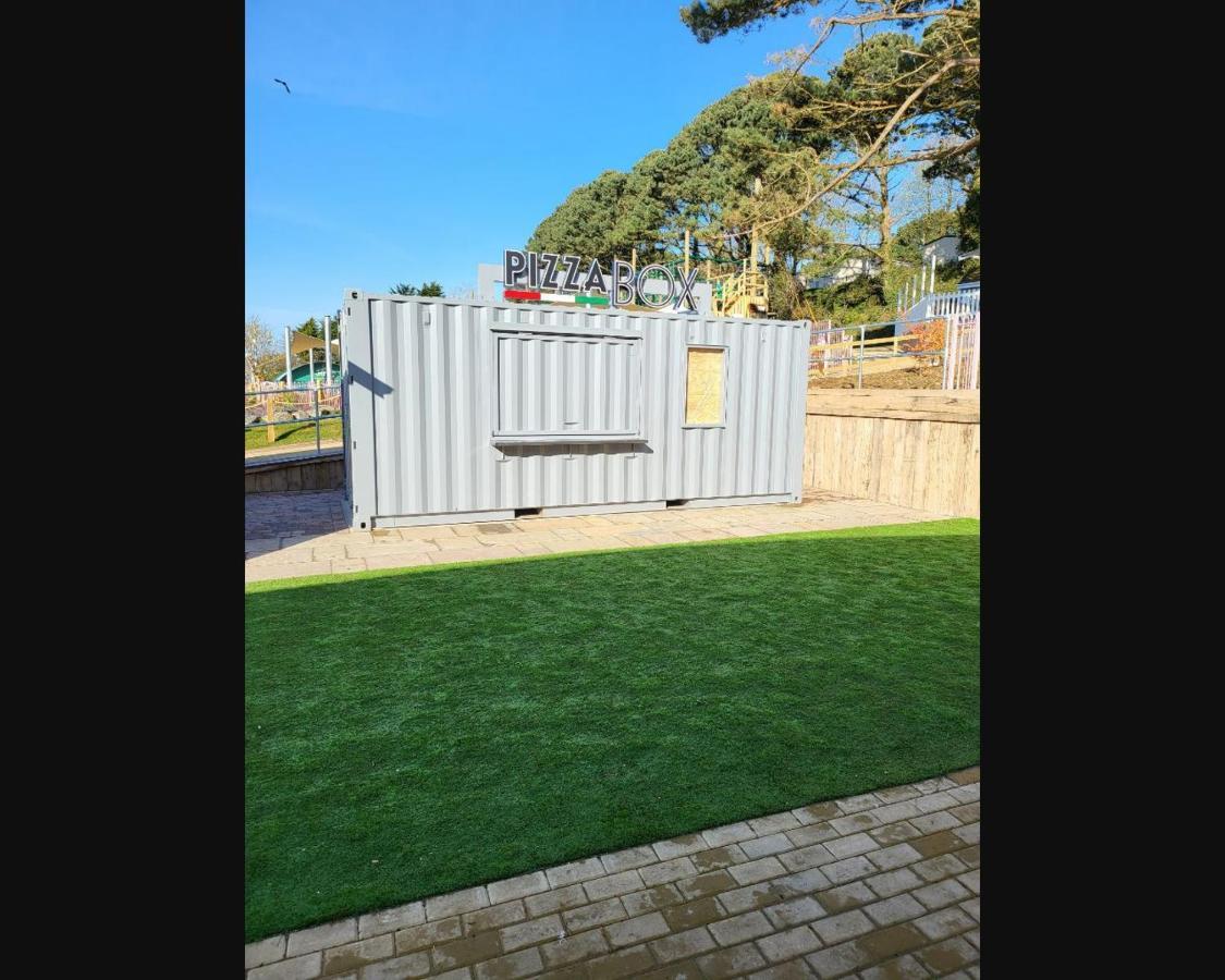 Вілла Exotic 3-Bed Caravan At Newquay Holiday Park Екстер'єр фото