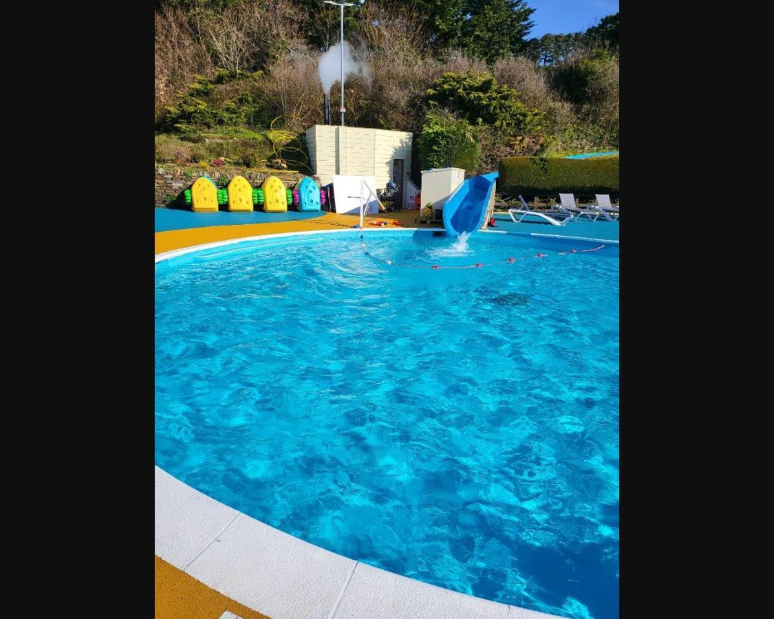 Вілла Exotic 3-Bed Caravan At Newquay Holiday Park Екстер'єр фото